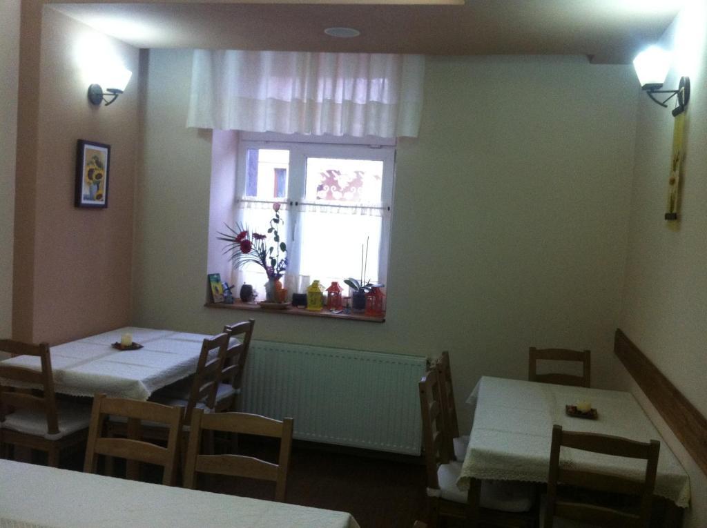 Pension Daciana Bacău Exteriör bild